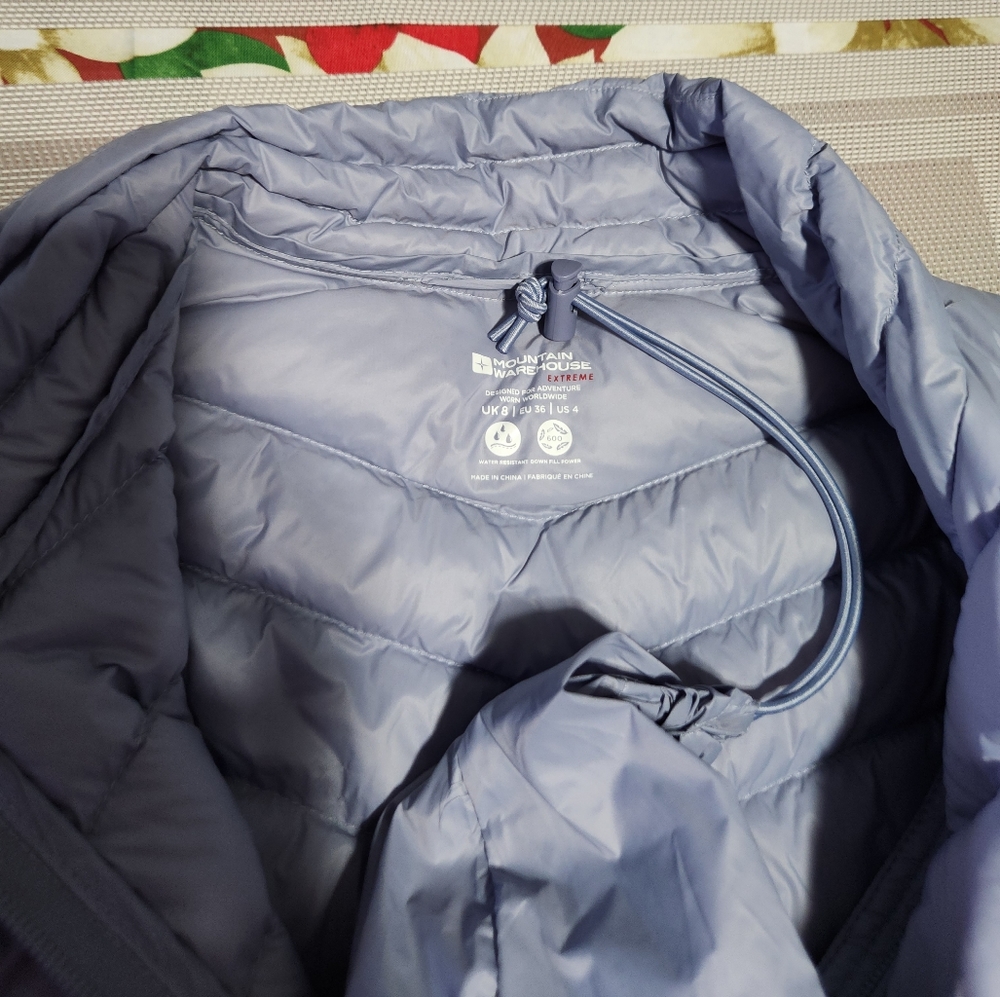 Women's Light Blue Puffer Jacket - Picture 7 of 8